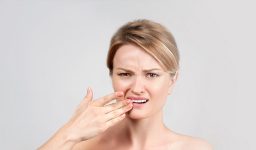 How You Can Undergo a Painless Tooth Extraction near You